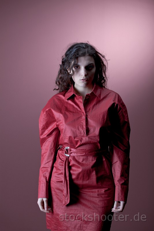 _MG_5007_dress.jpg - girl with a red dress